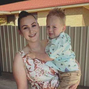 Meet your Posher, Kayla